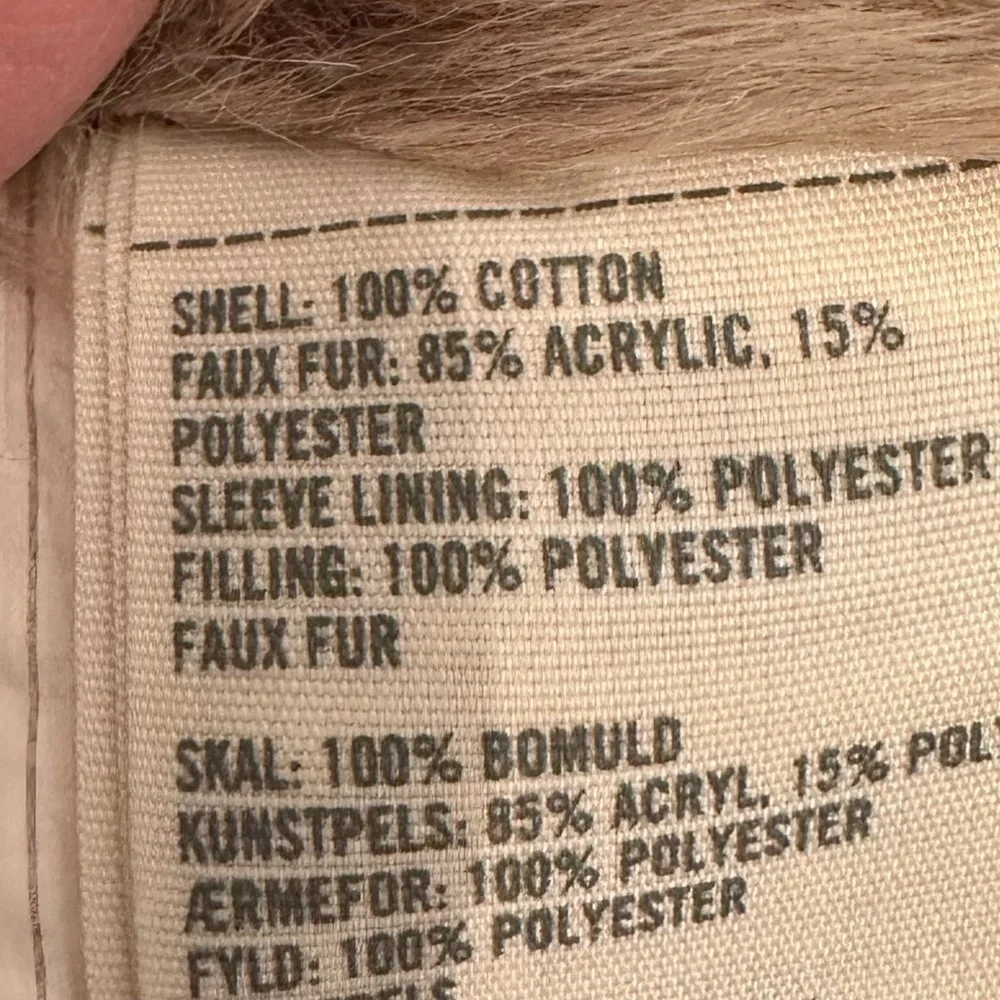 Hollister woman’s brown coat with faux fur lining size small - Picture 5 of 5